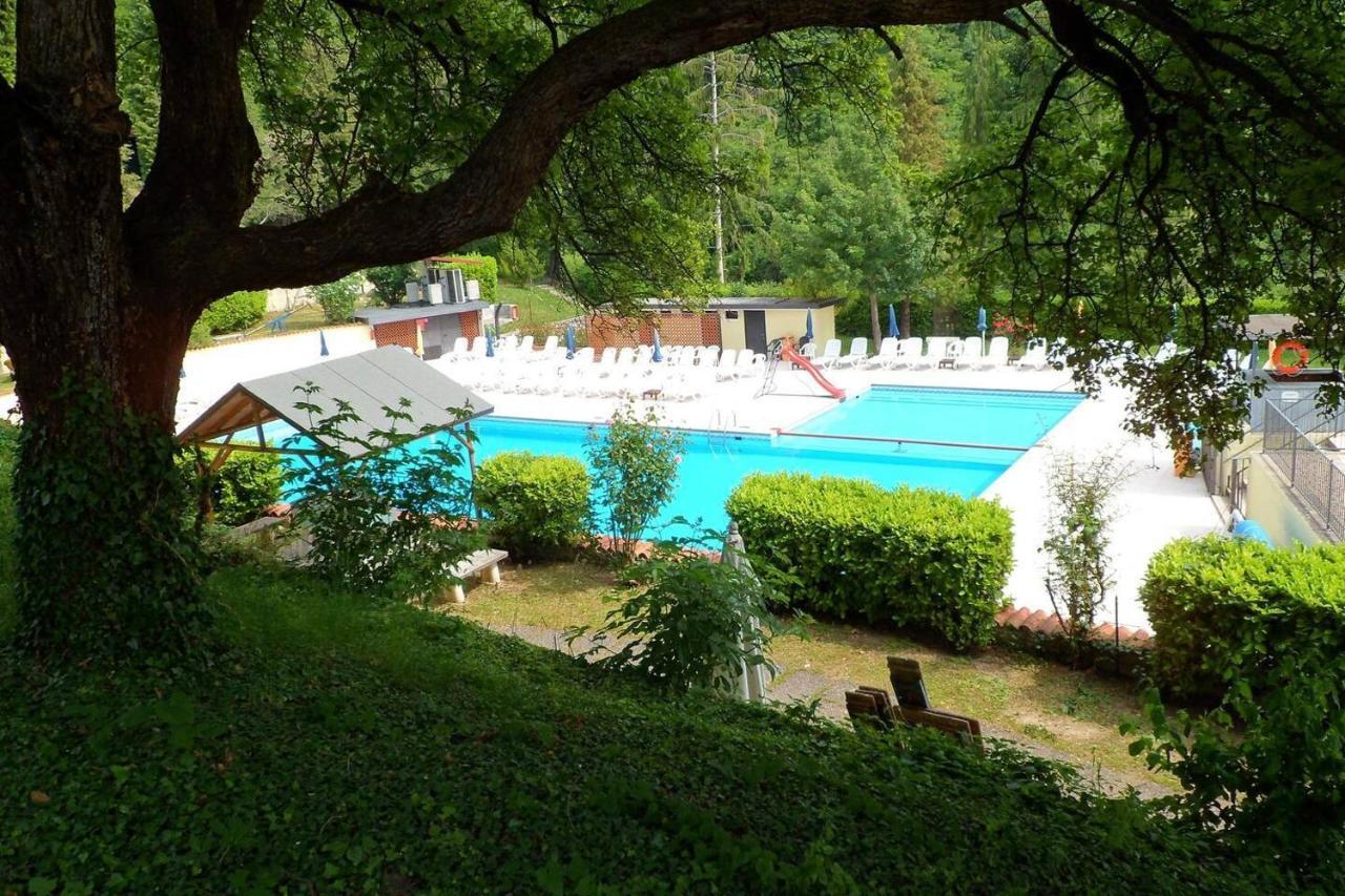 Villa Inviting 2-Bed House In Tignale Olzano Exterior foto